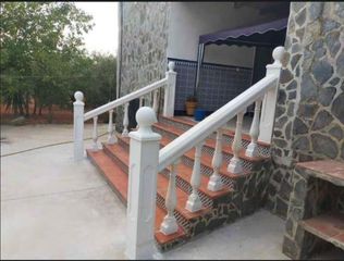 Xalet a Puente Genil. Chalet en venta en puente genil
