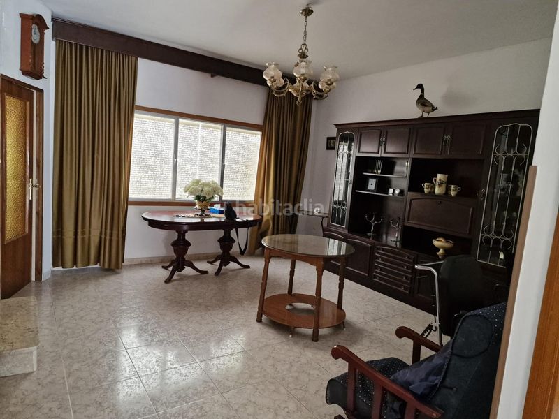 Foto 95a373ba-c93d-4748-a3f8-eb2b35ea777b. Casa adossada a Baena