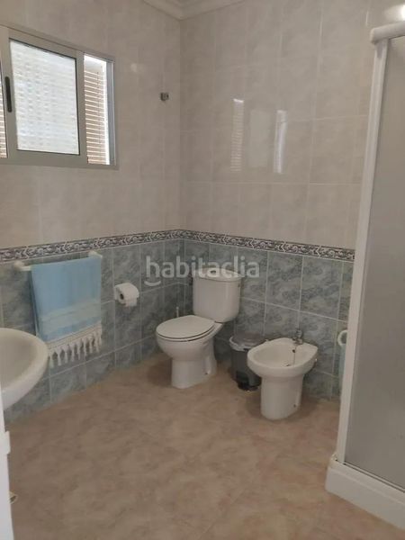 Foto 4ad26f53-42b4-490f-bdbf-a9aa0fff32f9. Casa amb aparcament a Puente Genil