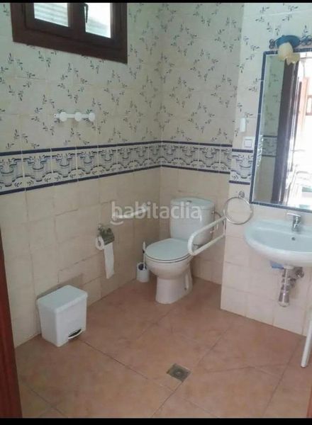 Foto 1702af11-58c0-4d1e-949f-0a94c2af4fc4. Casa amb piscina a Navas del Selpillar Lucena