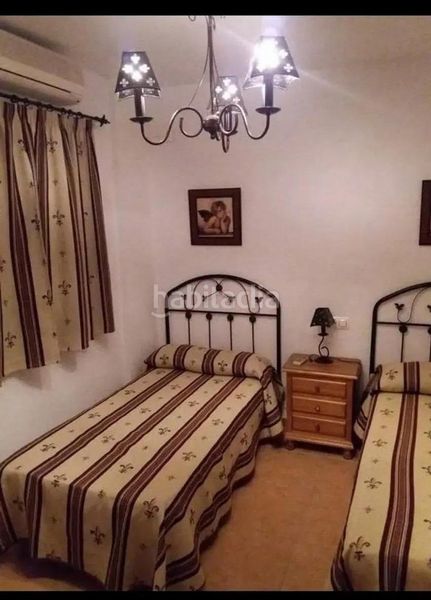 Foto df95c034-995c-49b1-a81a-aff2fa6465ba. Casa amb piscina a Navas del Selpillar Lucena