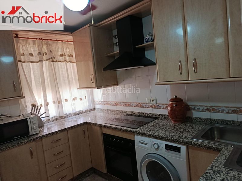 Foto 73346612-3456-4307-aa85-bebae806d9bb. Planta baixa a Centro Lucena