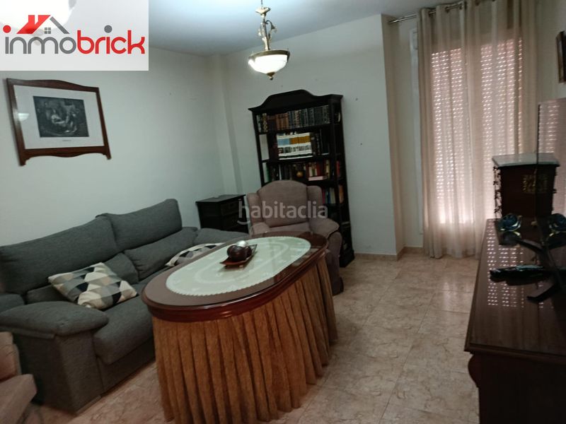 Foto 7f2b82c6-0e41-4d10-abc2-e63afa7836ba. Planta baixa a Centro Lucena