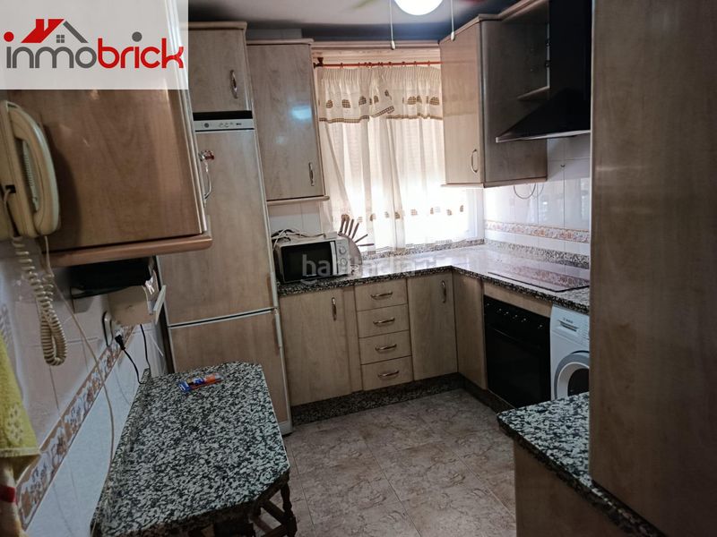 Foto aa2a7372-cf61-4631-8aad-392be5c5080c. Planta baixa a Centro Lucena