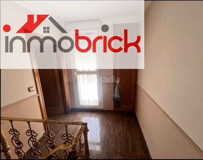 Foto f514ef4d-938f-4237-8f5a-3cc4847bdd1e. Casa amb aparcament a jardín Lucena Lucena