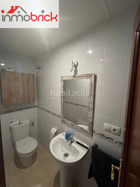Foto 4f360cee-96bd-40a9-b981-68fad923e2a8. Casa amb aparcament a El Valle Lucena