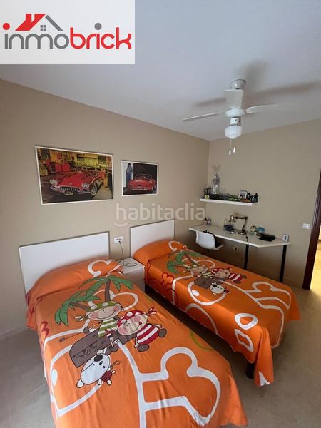 Foto 58c10f65-1eb3-491a-b3c6-7bf2544f0f3d. Casa amb aparcament a El Valle Lucena