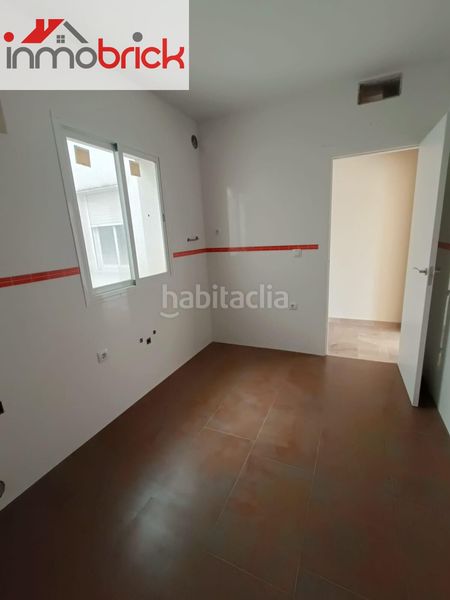 Foto cb5c4a99-0223-4436-99b3-8b68c018b2f0. Piso  en venta en Rute