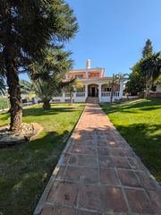 Xalet a Calle pajarete 20. Casa o chalet independiente en venta en alhaurín de la torre