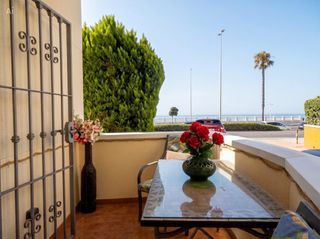 Miete Etagenwohnung in Avenida del sol 18. Alquiler de piso frente al mar en benalmadena