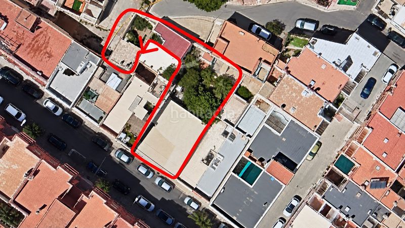 Foto ff85581f-5f55-4408-9c76-8371eb09ac9b. Terreny residencial a calle largo caballero 118 a Almería