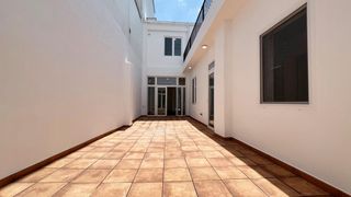 Masia a Pego. Casa totalmente reformada con gran patio y amplia terraza en peg