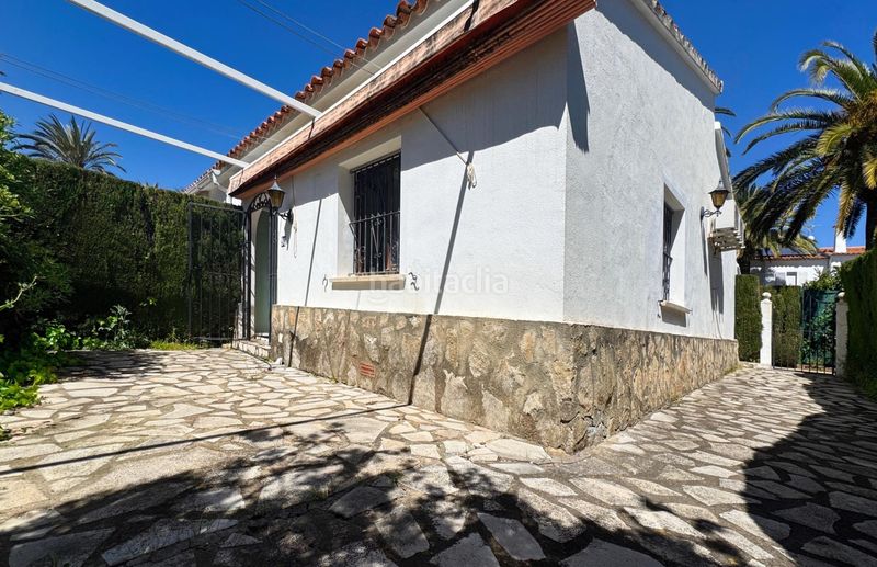Foto 0fdc53cf-6a8e-484d-a017-75af92f500d0. Casa adossada amb calefacció aparcament piscina a Dénia