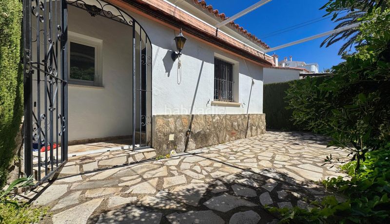 Foto 5b624993-17d8-4805-bb26-61177fbbb711. Casa adossada amb calefacció aparcament piscina a Dénia