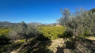 Wohngrundstück in Orba. Exclusiva parcela rústica en orba con vistas al mar para constru