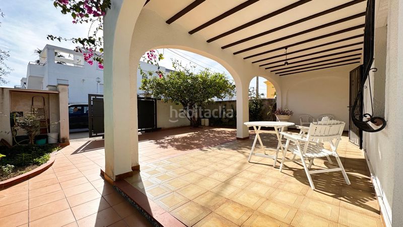 Foto 119f0679-47f5-49f0-9666-27737381750f. Casa amb aparcament a Oliva nova Oliva