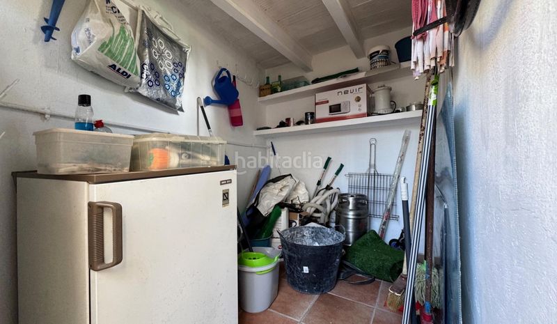 Foto a369acfa-2641-4928-99dc-a673ee858393. Casa amb aparcament a Oliva nova Oliva