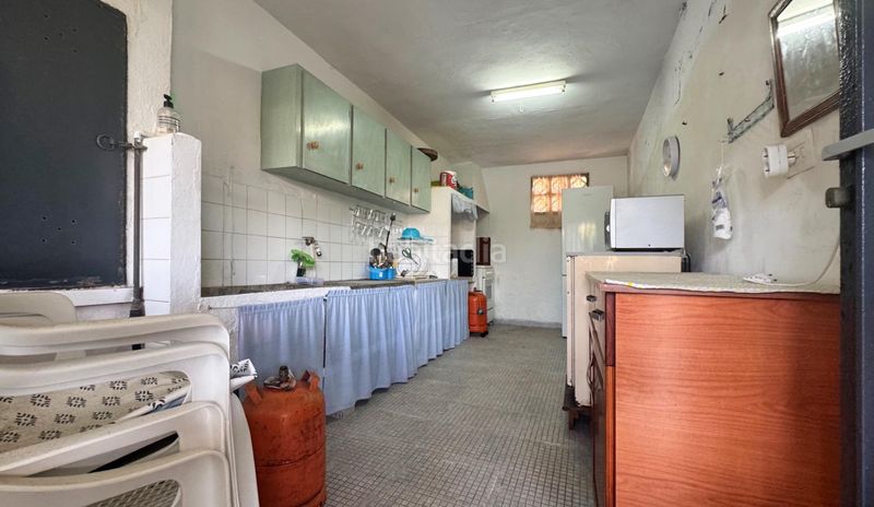 Foto 785d2754-ba27-4a9b-a415-1a03648c586f. Casa aparellada amb aparcament a Oliva nova Oliva
