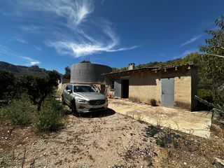Casa a Vall de Gallinera (La). Encantadora casita de campo en benialí con parcela de 9.834 m2 y