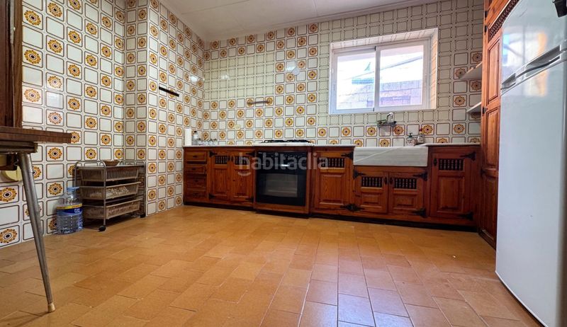 Foto b4609e78-5f01-44ae-80e2-ccafd710cfdf. Planta baixa amb aparcament a Pego