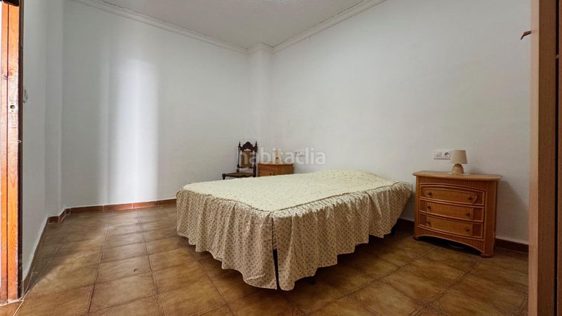 Foto c5ac2818-eab8-4703-a9ac-2cc77ea6a1a9. Planta baixa amb aparcament a Pego