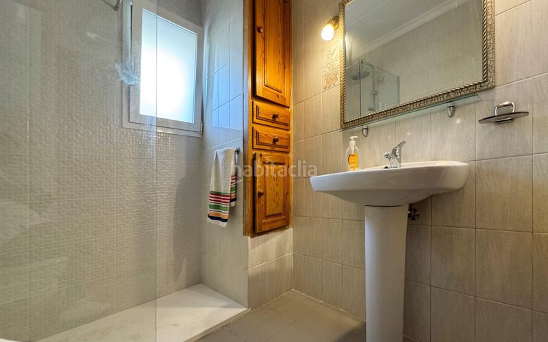 Foto d0e4e645-088b-4e52-aea5-83392553684a. Planta baixa amb aparcament a Pego