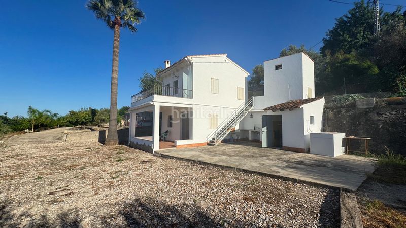 Foto 0c7781ef-844d-4dd3-ad74-dcb4a69a6e0d. Casa amb aparcament piscina a Pego