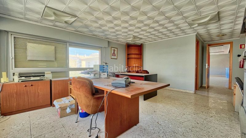 Foto 1663daa7-ca33-4fd6-8c5a-549ba084ae0c. Local comercial exclusivo edificio comercial con gran potencial de inversión en el centro en Pego