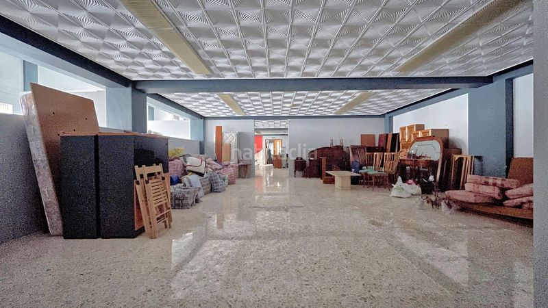 Foto 66dcaab9-8fc9-431b-889b-33ce625f99e4. Local comercial exclusivo edificio comercial con gran potencial de inversión en el centro en Pego