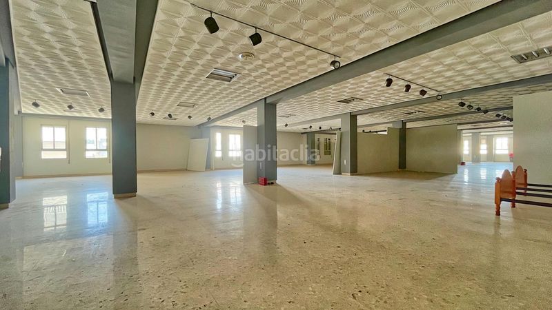 Foto 8848b159-6579-4bc4-825f-83f9a27f35d5. Local comercial exclusivo edificio comercial con gran potencial de inversión en el centro en Pego