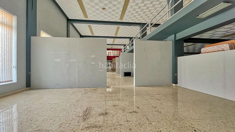 Foto 9adaebba-8688-469d-989c-76adfb801235. Local comercial exclusivo edificio comercial con gran potencial de inversión en el centro en Pego