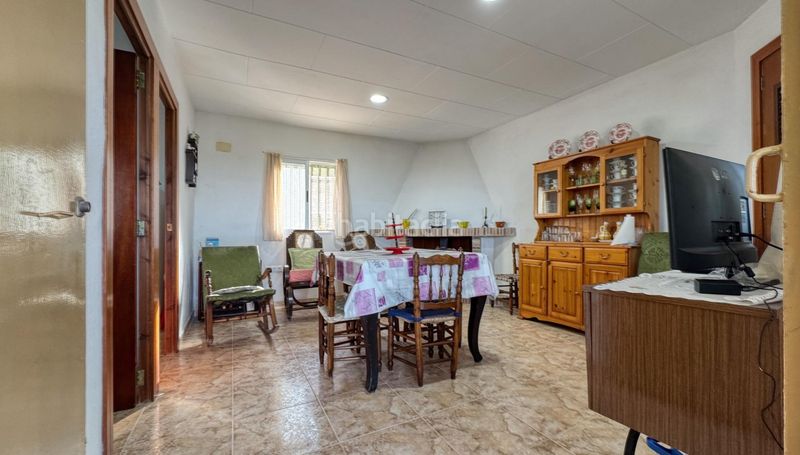 Foto c807c56c-1099-4791-83a3-7244a542681d. Casa amb aparcament a Pego