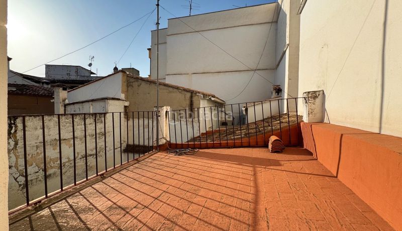 Foto d3d28b13-e368-46ba-be15-bdd86a492756. Dúplex amb aparcament a Pego