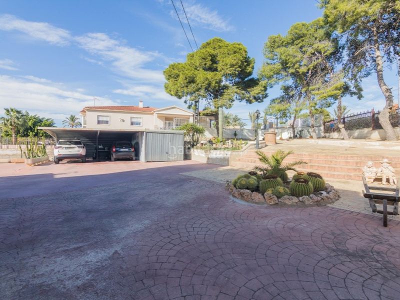 Foto ea5c50ea-6a08-4d02-a84c-89c6880de35a. Casa amb aparcament a Peña de las Águilas Elche / Elx