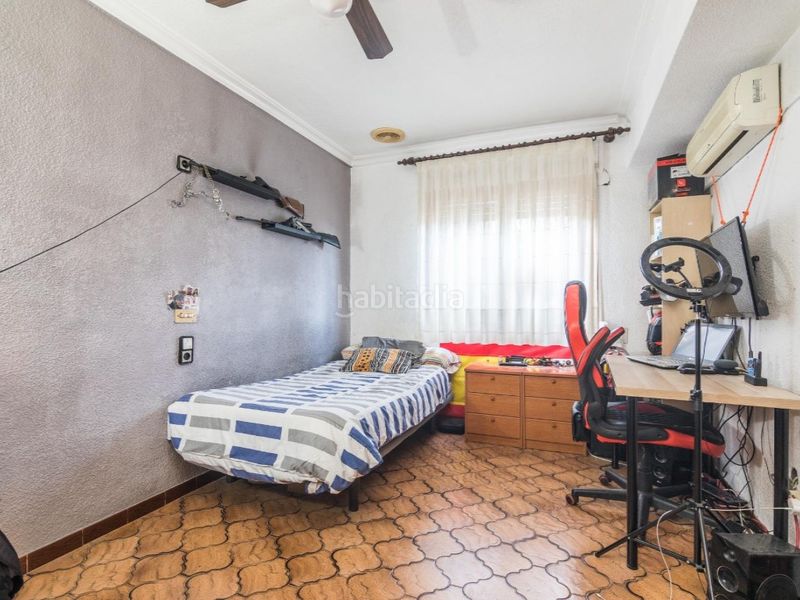 Foto f75f77eb-bdbb-48dd-89de-7d712abbfbbf. Casa amb aparcament a Peña de las Águilas Elche / Elx