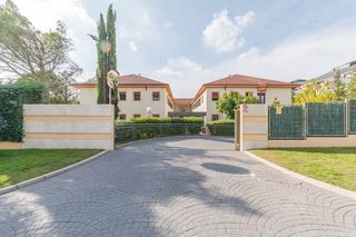 Rent Flat  Avenida de mallorca. Piso en alquiler en pinarpunta galea, las rozas de madrid