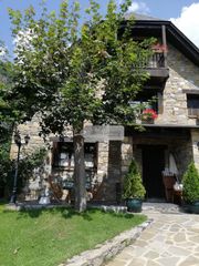 Xalet  Dels escamps. Casa en venta en perfecto estado en el pirineo de huesca