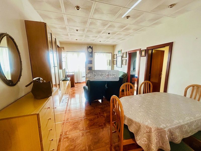 Foto 01d8e55e-b081-46a7-96f5-94cebe4e18f1. Pis a desfar 42 a Porta Barcelona