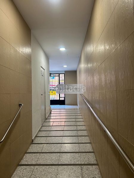 Foto fab0b3cc-1537-4bde-adae-9978079a7d09. Pis a desfar 42 a Porta Barcelona