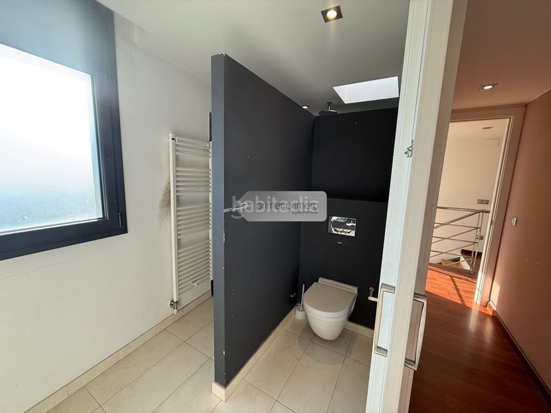 Foto e0be8365-316a-40fc-a1ef-1c24187a6352. Xalet amb calefacció aparcament piscina a Vilobí d´Onyar