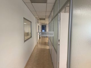 Lloguer Oficina a Polígon Industrial Domenys. Oficina en alquiler