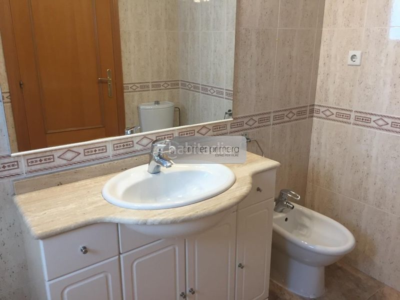 Foto aec37d9c-33a1-44b8-8eca-7444f28fad8d. Affitto appartamento con riscaldamento parcheggio piscina in Vilanova i la Geltrú