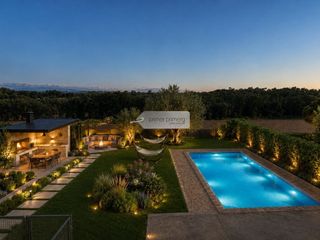 Chalet in Garbi 17. Casa independiente en venta