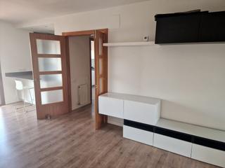 Reihenhaus in Caldes de Montbui. Vivienda como nueva y 13 parkings en centro, tranquilo y con vis