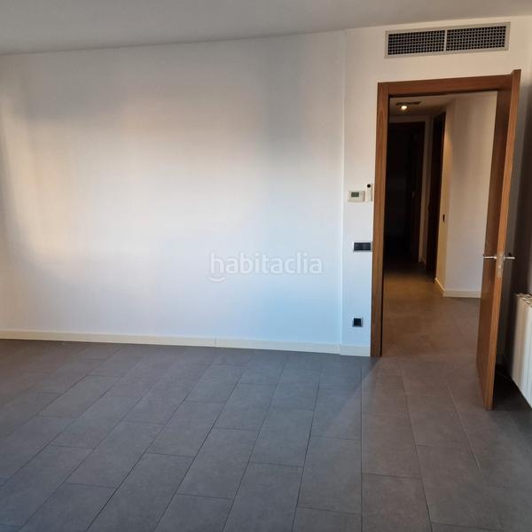 Foto bd2903c1-fae8-44a8-a9cf-6e797729f652. Piso  con ascensor, piscina, parking en centro en Sant Feliu de Codines