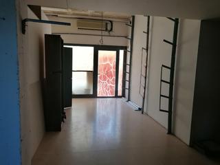Lloguer Local Comercial  Carrer de dante. Local ideal distribuidora