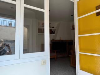 Casa adossada a Sant Feliu de Codines. Casa de pueblo adosada sin salida, dos plantas, centrica
