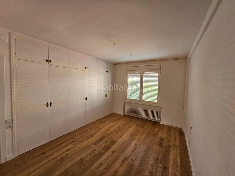 Foto 42add0b3-7b30-4256-813e-4dc306e5f4e2. Affitto appartamento con camino riscaldamento parcheggio in Barcelona