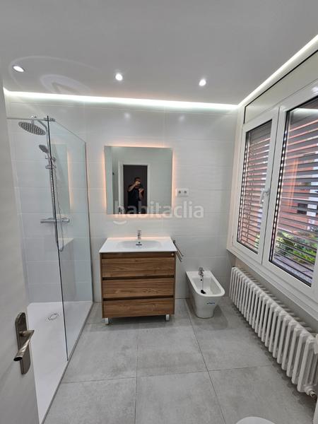 Foto f0f3521b-71c1-41d9-a3fb-7269309b4039. Rent flat with fireplace heating parking in Tres Torres Barcelona