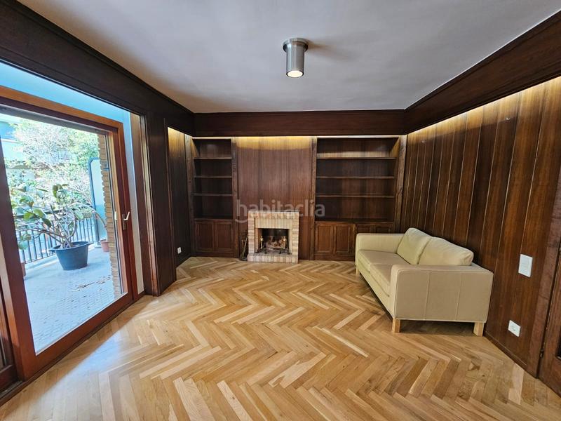Foto 8b841c81-9fc6-48d7-9e7c-d930ed721c62. Location appartement avec cheminée chauffage parking dans Barcelona